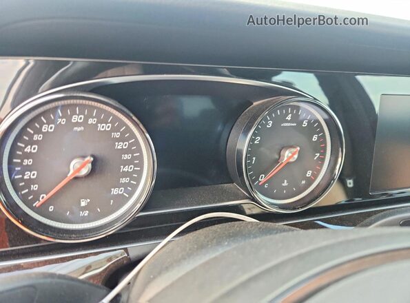 WDDZF4JB5HA260855 2017 MERCEDES-BENZ E Silver Вид щитка приладів