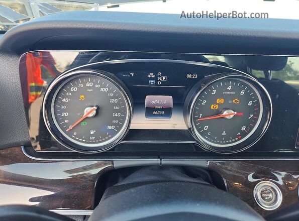 WDDZF4JB6JA479118 2018 MERCEDES-BENZ E Black Вид щитка приладів