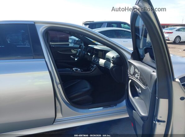 WDDZF4JB7HA049916 2017 MERCEDES-BENZ E-CLASS Gray Front interior view