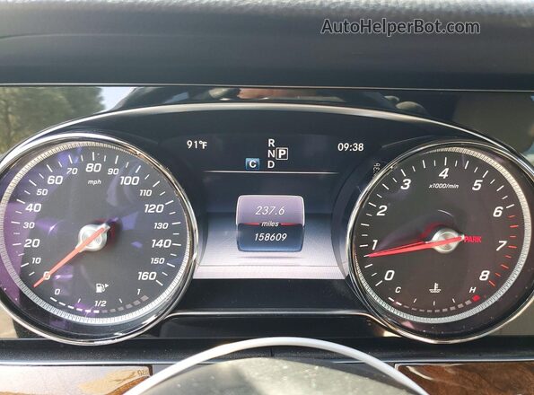 WDDZF4JB7HA056851 2017 MERCEDES-BENZ E Blue Սարքավորումների վահանակի տեսք