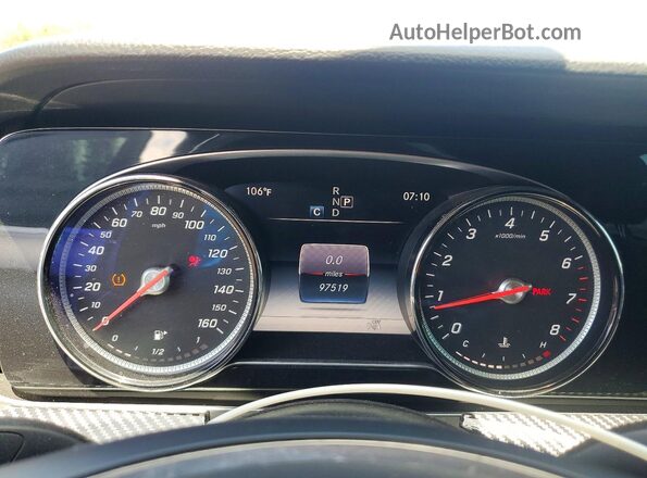 WDDZF4JB7HA204027 2017 MERCEDES-BENZ E Silver ხელსაწყოთა პანელის ხედი