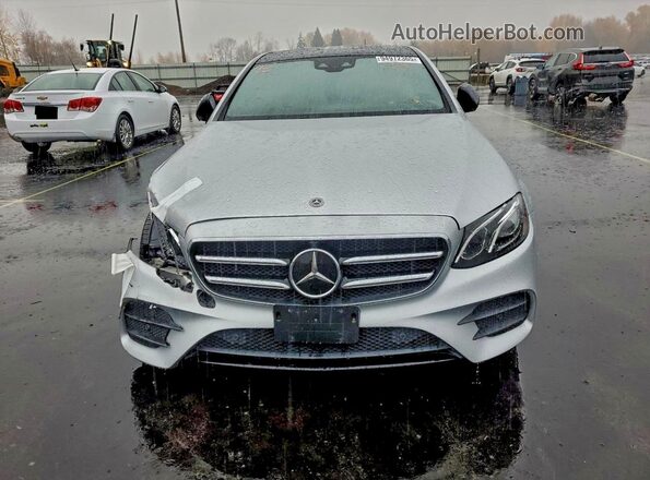 WDDZF4JB7KA521037 2019 MERCEDES-BENZ E Двухцветный Вид спереди