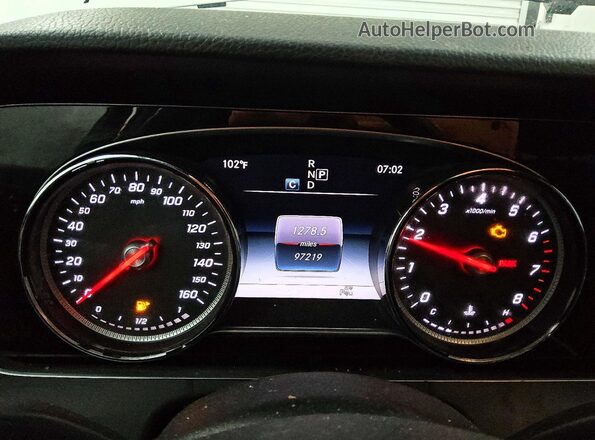 WDDZF4JB9HA106780 2017 MERCEDES-BENZ E White Սարքավորումների վահանակի տեսք