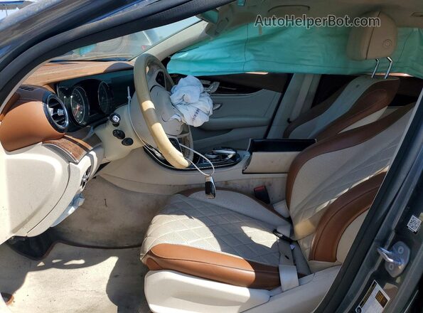 WDDZF4JB9HA271213 2017 MERCEDES-BENZ E Gray Vista interior delantera