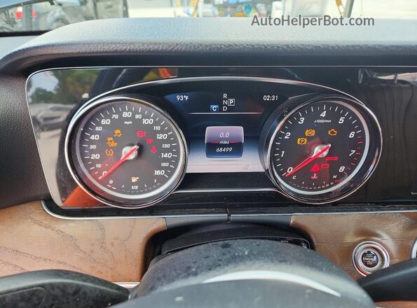 WDDZF4JB9JA480957 2018 MERCEDES-BENZ E Black ხელსაწყოთა პანელის ხედი
