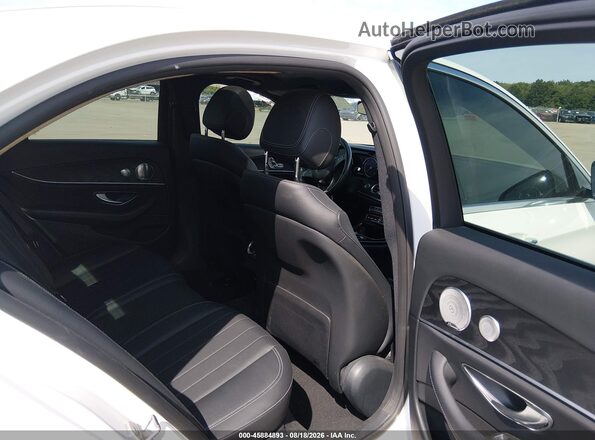 WDDZF4KB0HA172942 2017 MERCEDES-BENZ E-CLASS White Widok naklejki z numerem VIN