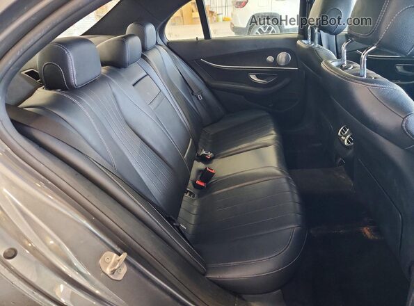 WDDZF4KB2HA022959 2017 MERCEDES-BENZ E Gray Widok tylnych siedzeń