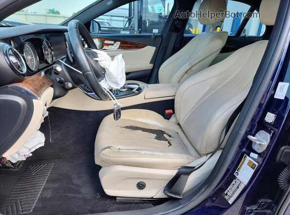 WDDZF4KB2HA025098 2017 MERCEDES-BENZ E-CLASS Blue Widok deski rozdzielczej