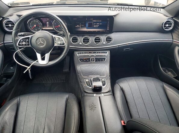 WDDZF4KB2KA518576 2019 MERCEDES-BENZ E Silver Vista del salpicadero