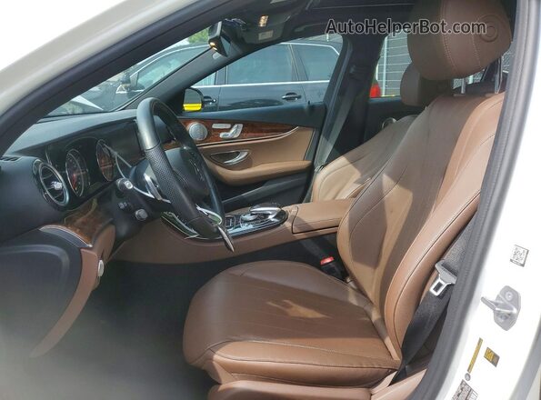 WDDZF4KB3JA371568 2018 MERCEDES-BENZ E White Front interior view