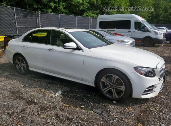 WDDZF4KB3JA371568 2018 MERCEDES-BENZ E White Front right