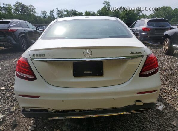 WDDZF4KB3JA371568 2018 MERCEDES-BENZ E White Rear view