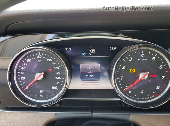 WDDZF4KB3KA627502 2019 MERCEDES-BENZ E Gray ხელსაწყოთა პანელის ხედი