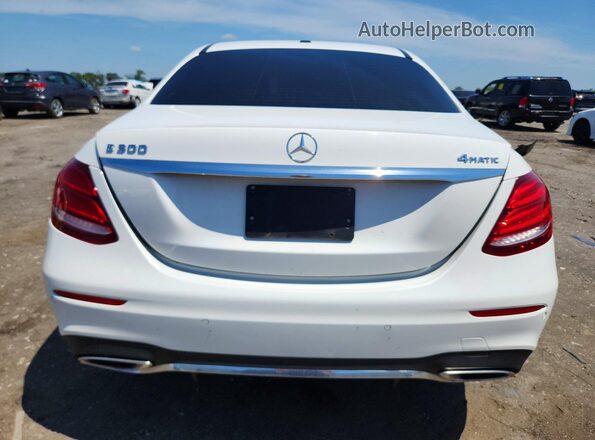 WDDZF4KB4HA019819 2017 MERCEDES-BENZ E White Widok z tyłu