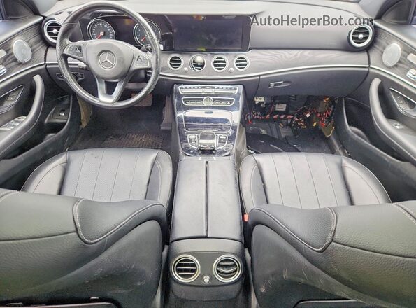 WDDZF4KB4HA077655 2017 MERCEDES-BENZ E Black Vista del salpicadero