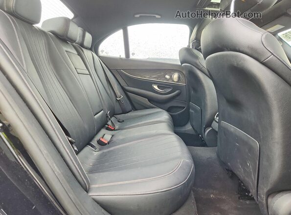 WDDZF4KB4HA077655 2017 MERCEDES-BENZ E Black Vista de los asientos traseros