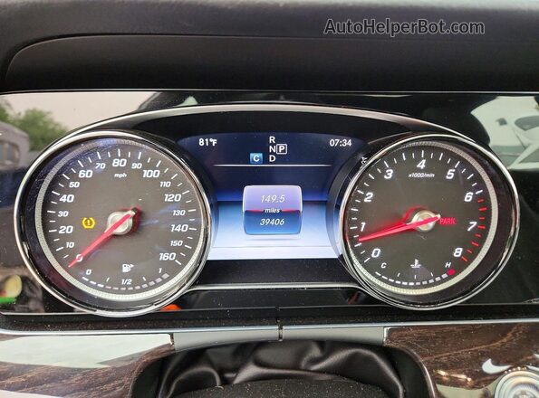 WDDZF4KB4JA486079 2018 MERCEDES-BENZ E Черный Вид щитка приборов