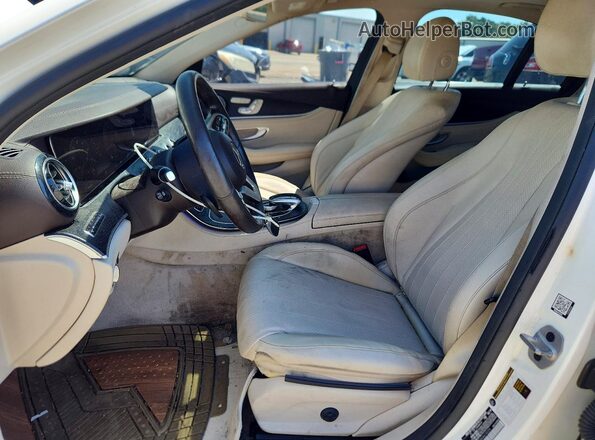WDDZF4KB4KA619229 2019 MERCEDES-BENZ E-CLASS White Вид панелі приладів