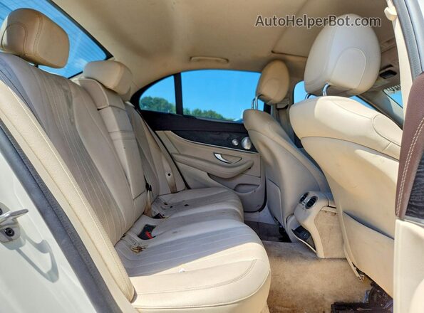 WDDZF4KB4KA619229 2019 MERCEDES-BENZ E-CLASS White Вид задньої частини салону