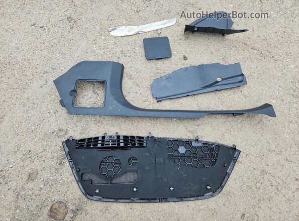 WDDZF4KB6HA106072 2017 MERCEDES-BENZ E Gray Vista del compartimento del motor