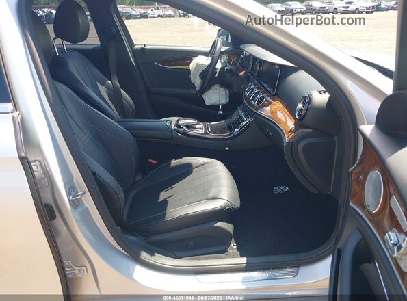 WDDZF4KB6HA233601 2017 MERCEDES-BENZ E-CLASS Silver Widok wnętrza z przodu