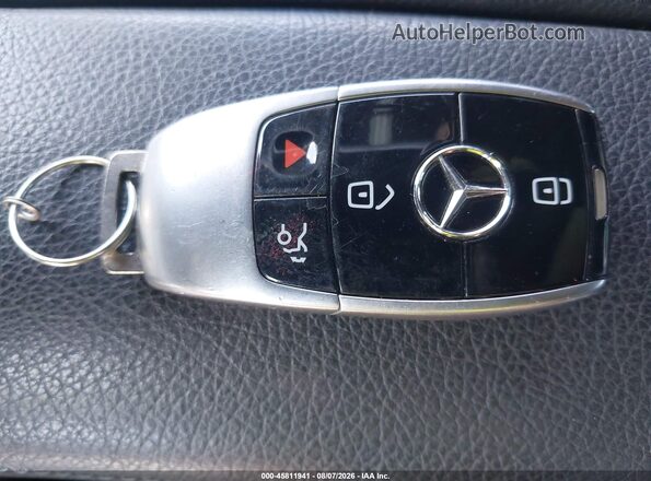 WDDZF4KB6HA233601 2017 MERCEDES-BENZ E-CLASS Silver Widok deski rozdzielczej