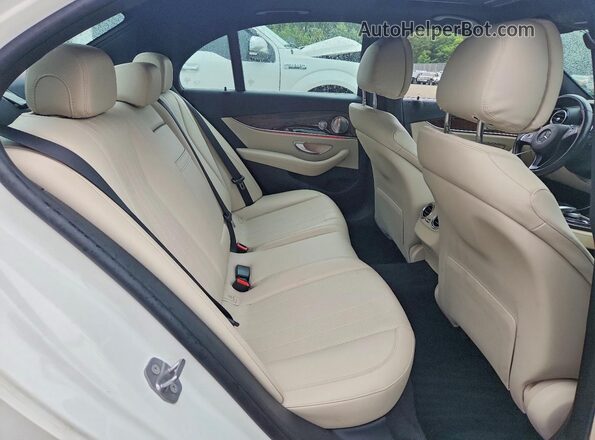 WDDZF4KB7HA050157 2017 MERCEDES-BENZ E White Вид задніх сидінь