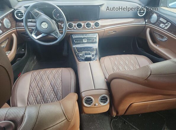 WDDZF4KB8HA051401 2017 MERCEDES-BENZ E Black Widok deski rozdzielczej