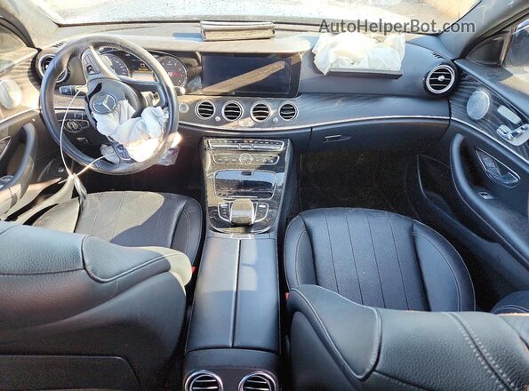 WDDZF4KB8HA185938 2017 MERCEDES-BENZ E Серый Вид панели приборов