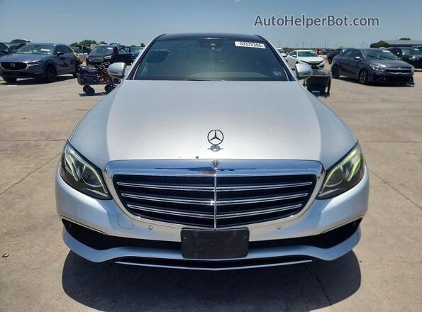 WDDZF4KB8HA199404 2017 MERCEDES-BENZ E Серебряный Вид спереди