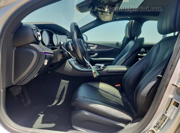 WDDZF4KB8HA199404 2017 MERCEDES-BENZ E Серебряный Вид салона спереди