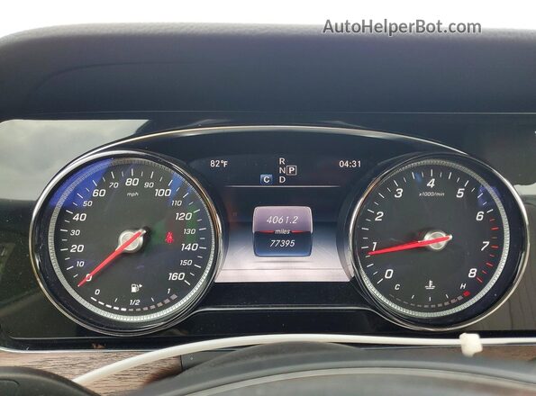 WDDZF4KB8JA458768 2018 MERCEDES-BENZ E Blue Սարքավորումների վահանակի տեսք