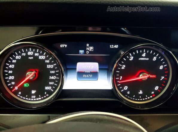 WDDZF4KBXHA052016 2017 MERCEDES-BENZ E Black Widok zestawu wskaźników