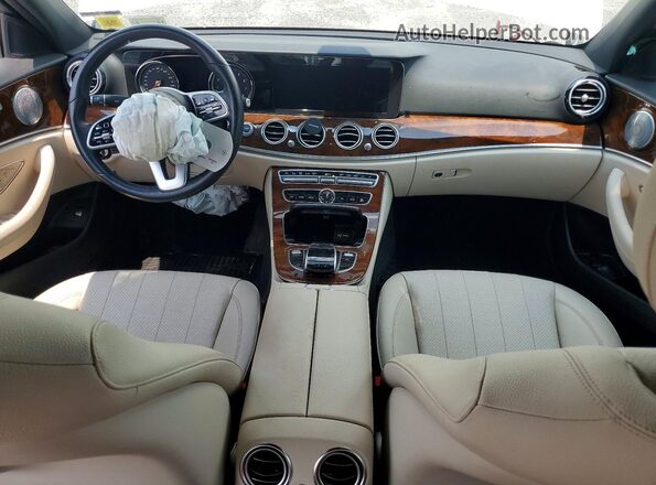 WDDZF6JB1KA517495 2019 MERCEDES-BENZ E White Вид панелі приладів