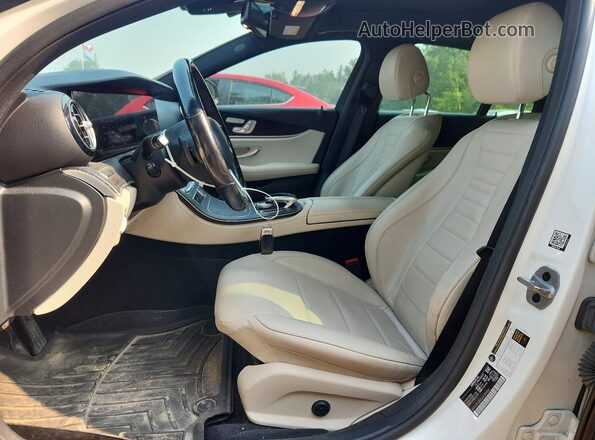 WDDZF6JB2LA730456 2020 MERCEDES-BENZ E Black წინა სალონის ხედი