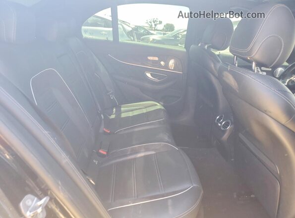 WDDZF8KB4JA337016 2018 MERCEDES-BENZ E Black Widok tylnych siedzeń