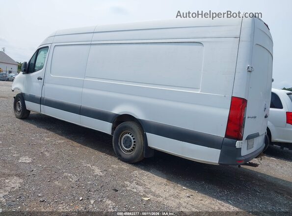 WDRPF1CD4KP160393 2019 FREIGHTLINER SPRINTER 2500 White Rear left
