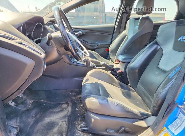 WF0DP3THXH4124956 2017 FORD FOCUS Синий Вид салона спереди