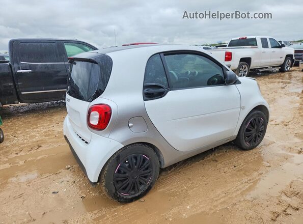 WMEFJ5DA7GK142420 2016 SMART FORTWO White Trasero derecho