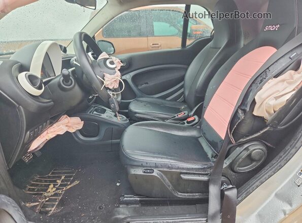 WMEFJ5DA7GK142420 2016 SMART FORTWO White Vista interior delantera