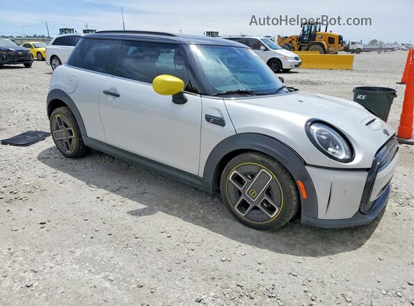 WMW13DJ02P2T62263 2023 MINI COOPER Gray Front right