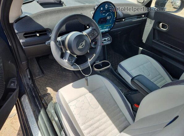 WMW13GD02S2W48619 2025 MINI COOPER Blue Առջևի վահանակի տեսք