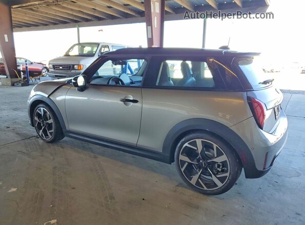 WMW23GD0XS2X03158 2025 MINI COOPER Silver Rear right