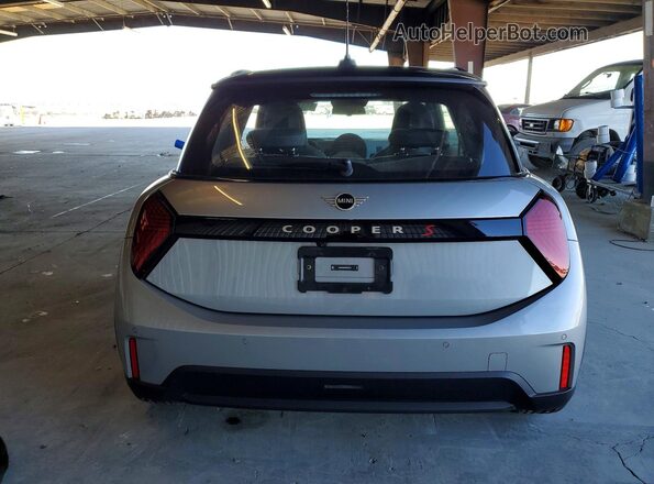 WMW23GD0XS2X03158 2025 MINI COOPER Silver Rear interior view