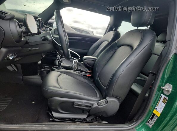 WMW33DH01N2P87033 2022 MINI COOPER Green Front interior view