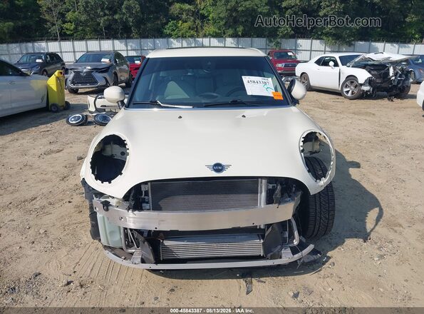 WMW33DK09P2S85544 2023 MINI HARDTOP White Vista interior trasera