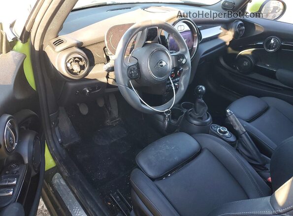 WMW43DL00P3P46997 2023 MINI COOPER Yellow Առջևի վահանակի տեսք