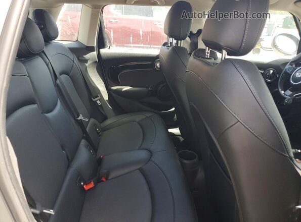 WMW53DK08N2R94665 2022 MINI COOPER Gray Widok tylnych siedzeń
