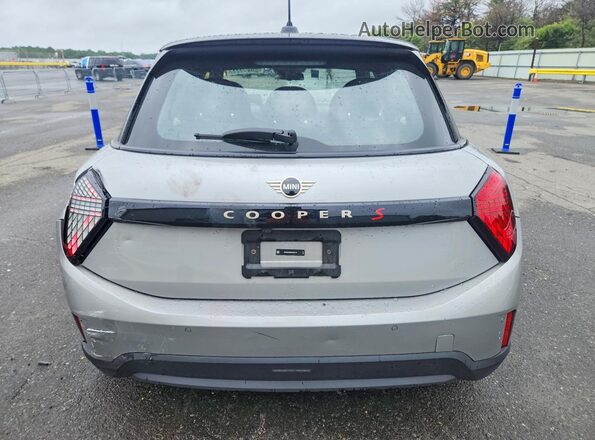 WMW53GD00T2Y09178 2026 MINI COOPER Silver Vista trasera