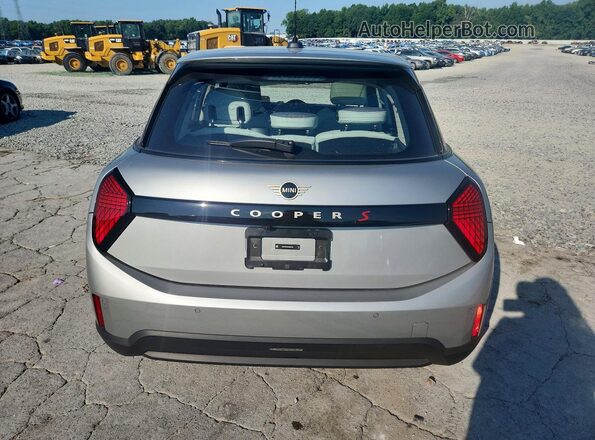 WMW53GD03S2W42961 2025 MINI COOPER Silver უკანა ხედი